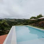 Casa De Greire Dom wakacyjny *