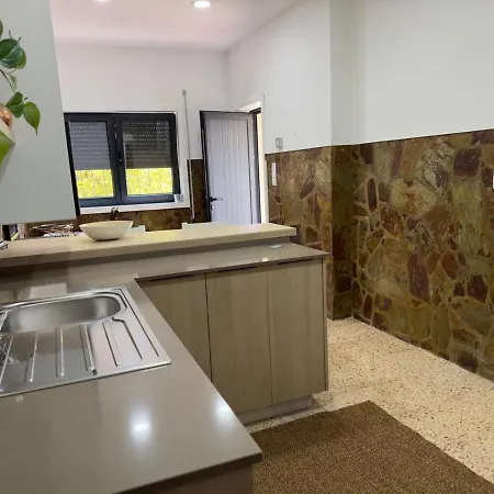 Casa De Greire 카스텔루 지 파이바